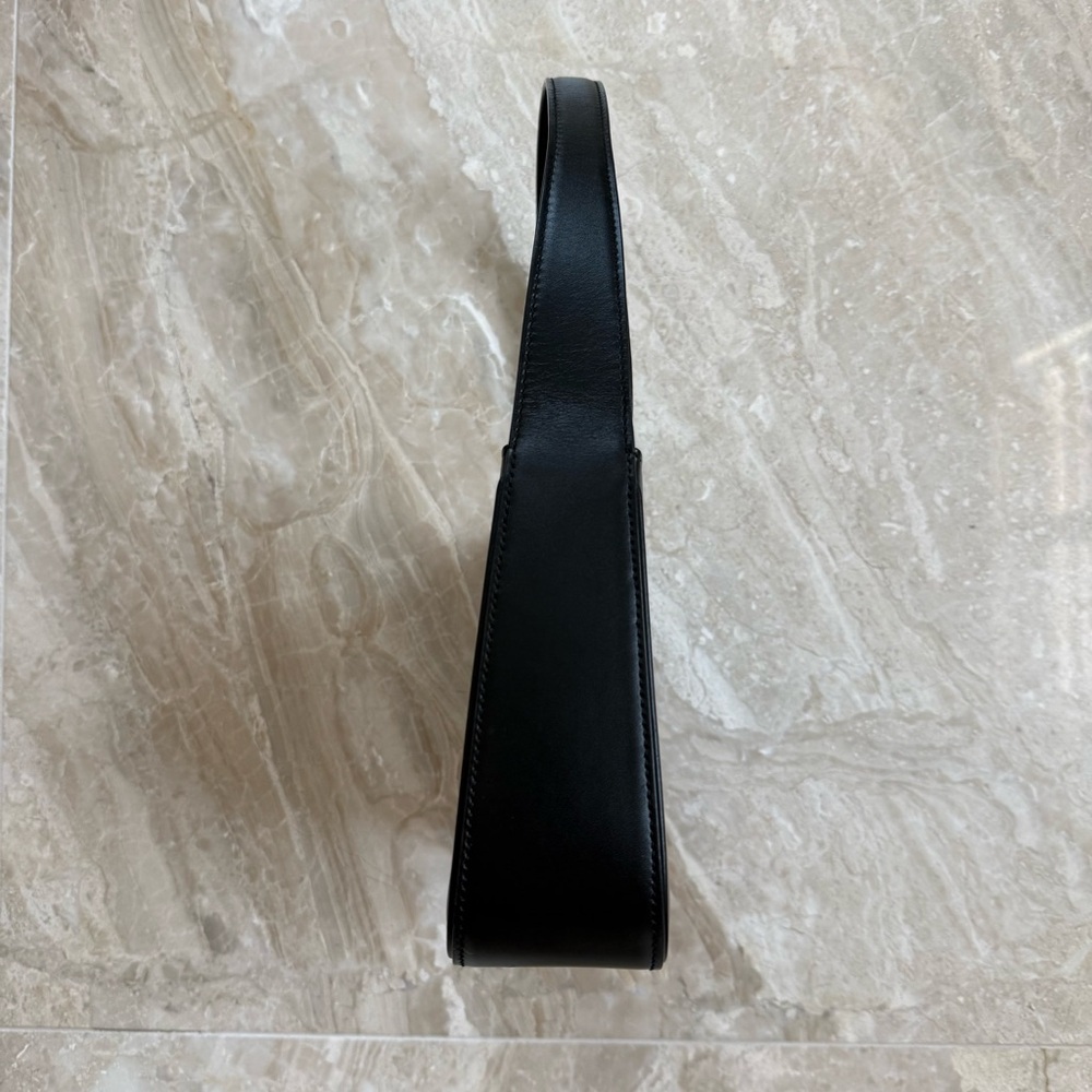 Saint Laurent Le 5 à 7 Smooth Leather Shoulder Bag Black Gold Hardware 2025 - Picture 7 of 15